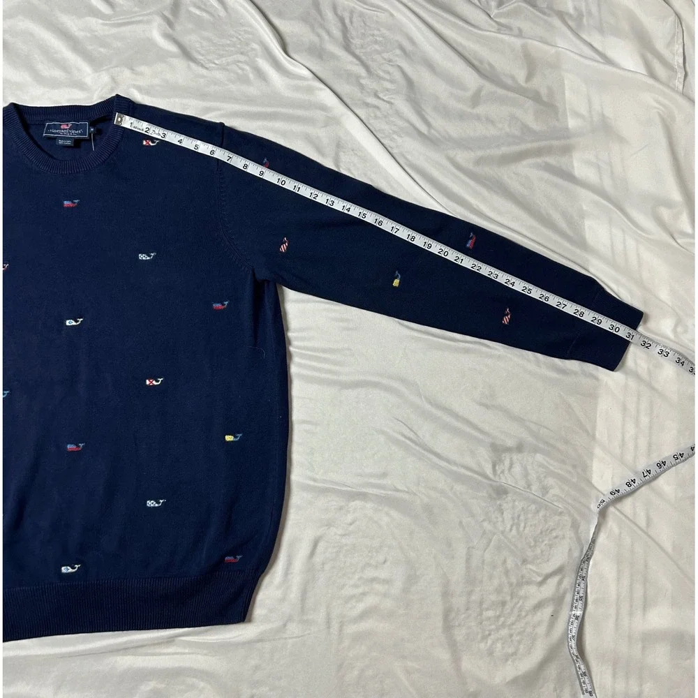 NWT Vineyard Vines Burgee Flag Whale Embroidered Crew Neck Sweater Navy Blue Med